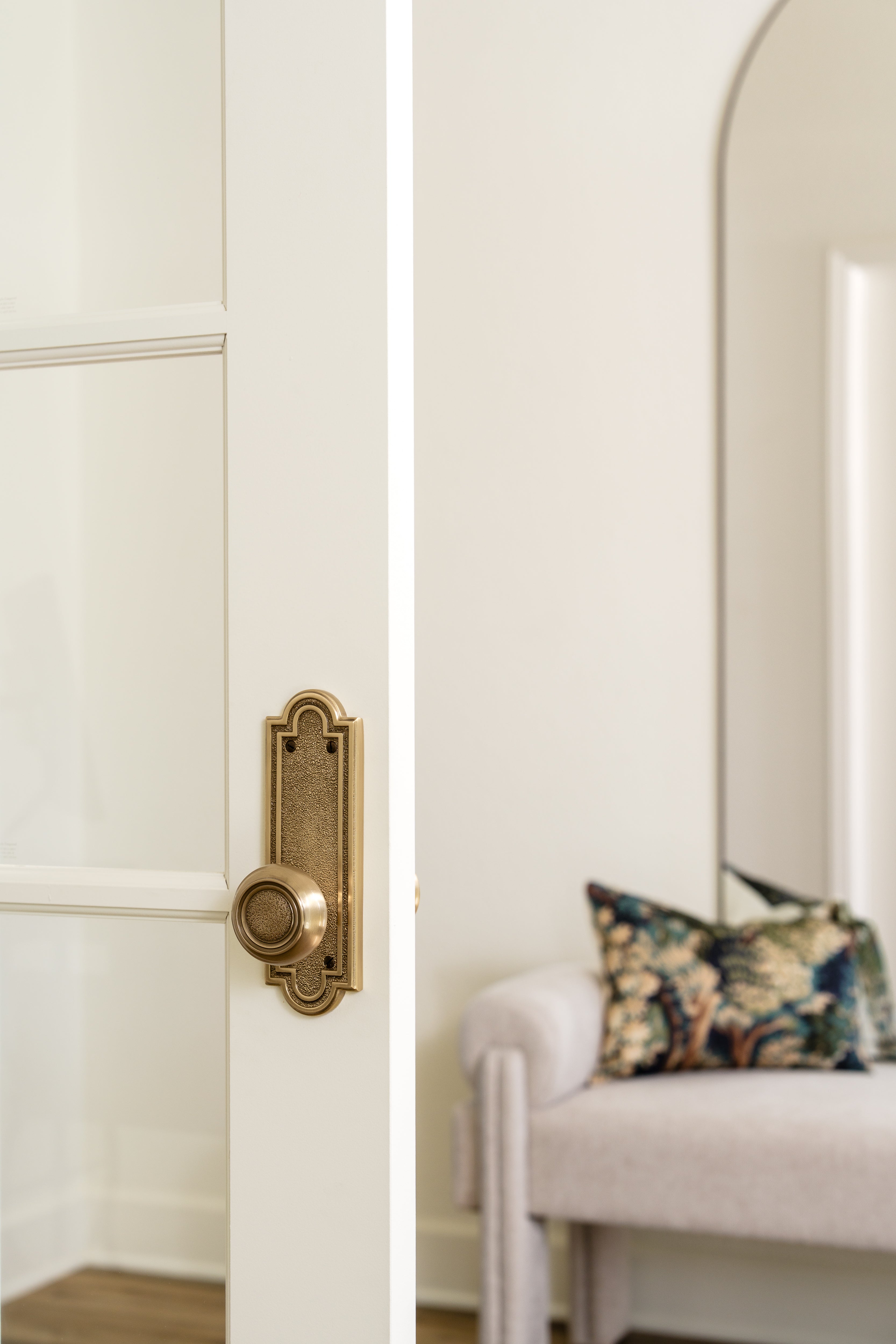 My Go-To Neutral Sherwin Williams Paint Colors as an Interior Designer