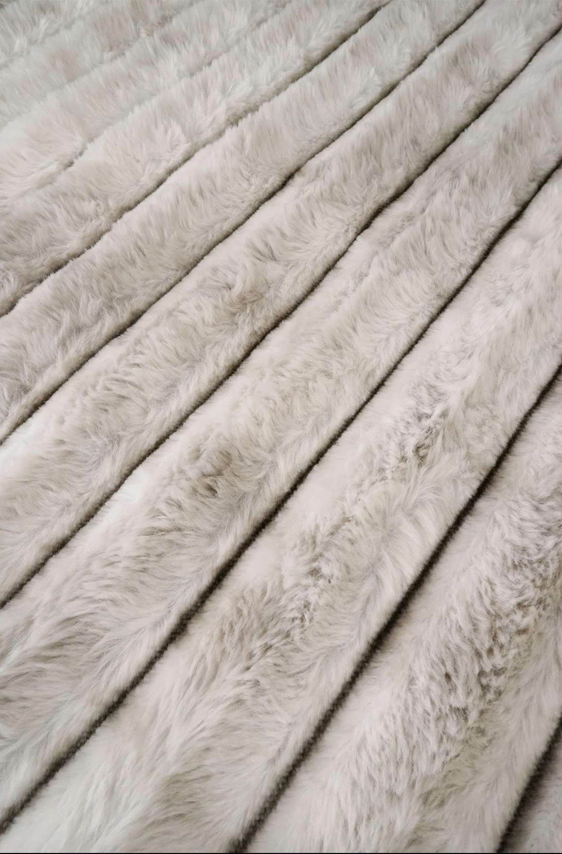 Brody Faux Fur Throw - Grey